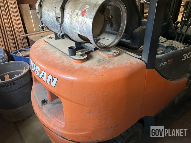 MONTACARGAS DOOSAN G30E5