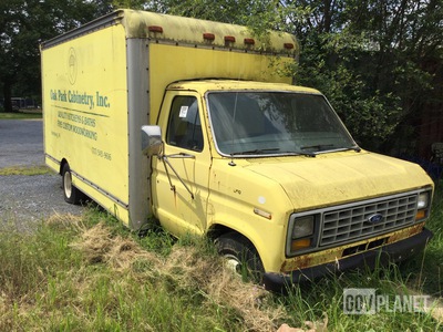 1985 Ford E-350 Van Truck