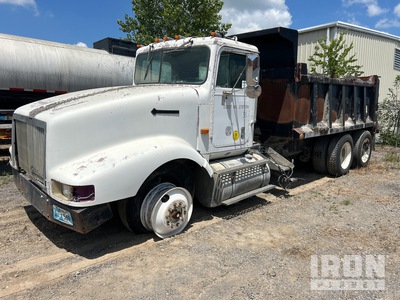 1993 International 9400 6x4 T/A Camión dumper