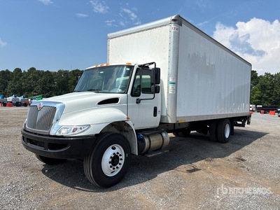 2019 International 4300 SBA 4x2 Camion fourgon