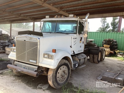 1991 White GMC WCL 6x4 T/A Dagcabine Trekker