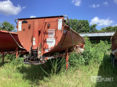 2008 Clement 28 ft Tri/A Frameless Tipping Trailer