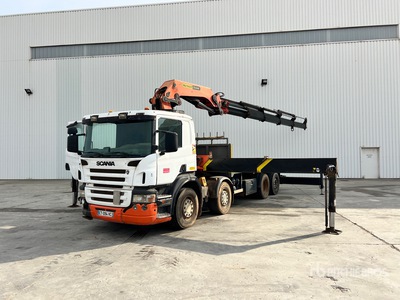 2005 Palfinger PK 56002 Articulated Boom on 2005 Scania P380 8x2 Camion Plateau Avec Grue Table Top Truck w/Crane