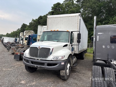 2017 International 4300 4x2 Van Truck