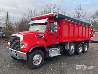 2012 Freightliner 114SD 114 SD 8x4 Tri/A Camión dumper