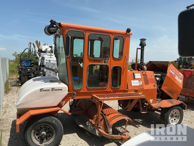 2019 Broce RJT-350 Self-Propelled Broom