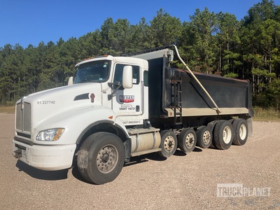 2017 Kennworth T440 Quad/A Dump Truck