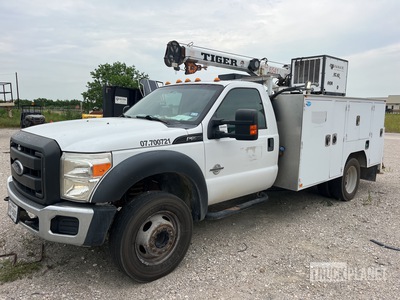 2013 Ford F-550 XL 4x2 Servicewagen