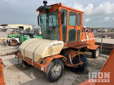 2013 Broce RJT350 Self-Propelled Broom
