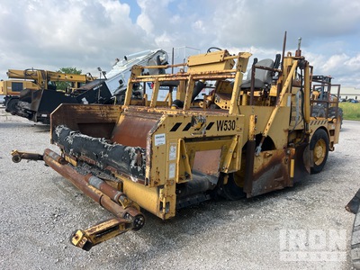 2013 Weiler W530 Wheel Extendedora de Asfalto