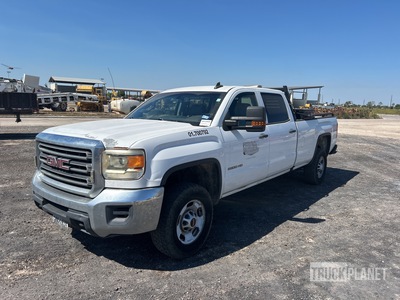 2015 GMC 2500 HD 4x2 Crew Cab ピックアップ
