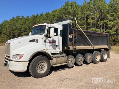 2017 Kennworth T440 12x4 Quad/A Dump Truck