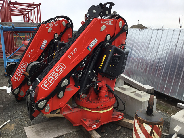 2017 Fassi F710 Truck Mounted Knuckle Boom