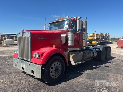 2017 Kenworth W900L 6x4 T/A Dagcabine Trekker