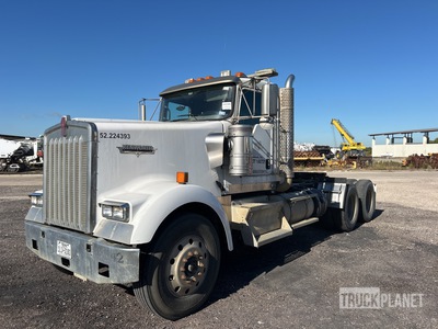 2015 Kenworth W900L 6x4 T/A Dagcabine Trekker