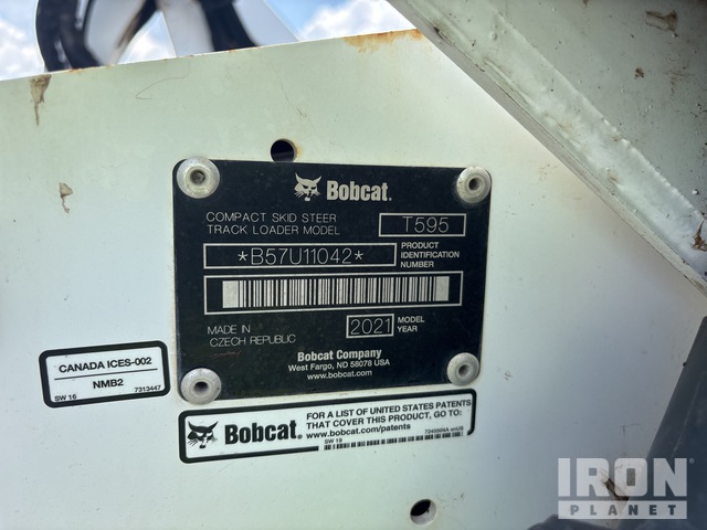 MINI CARGADOR SOBRE ORUGAS 2021 BOBCAT T595