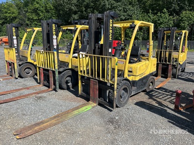 Hyster H60FT 5450 lb Pneumatic Tire Chariot Élévateur (Inoperable)