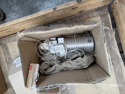 Quantity of (2) Electrical & Instrumentation Parts Varios, equipos plantas industriales