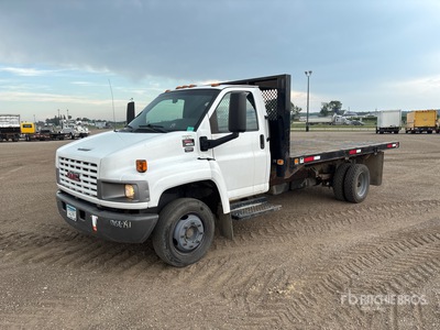 2005 GMC C4500 4x2 Camión Caja Abierta