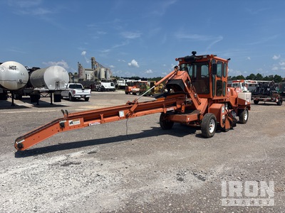 2011 Broce MK-1 Self-Propelled Broom