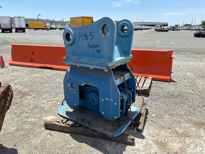 Okada OAC400 34 in Excavator Plate Compactor Varios, accesorio para excavadora