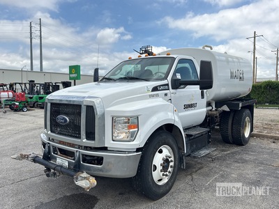 2016 Ford F-650 4x2 Water Truck
