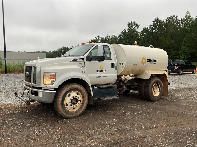 2017 Ford F-650 2000 gal 4x2 Water Truck