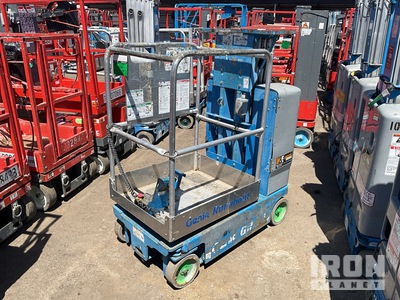 2016 Genie GR12 Elevador vertical