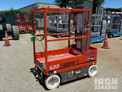 Skyjack SJ12 Vertical Mast Lift