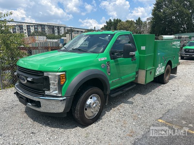 2017 Ford F-450 XL 4x2 Service Truck