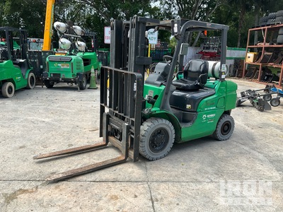 2016 Mitsubishi FG25N 4600 lb Pneumatic Tire Montacargas
