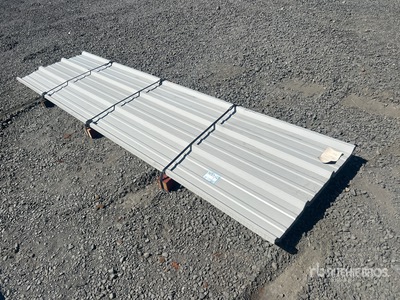Quantity of (50) 2025 Kit Containers 12 ft Metal Roofing Varios metales (Unused)