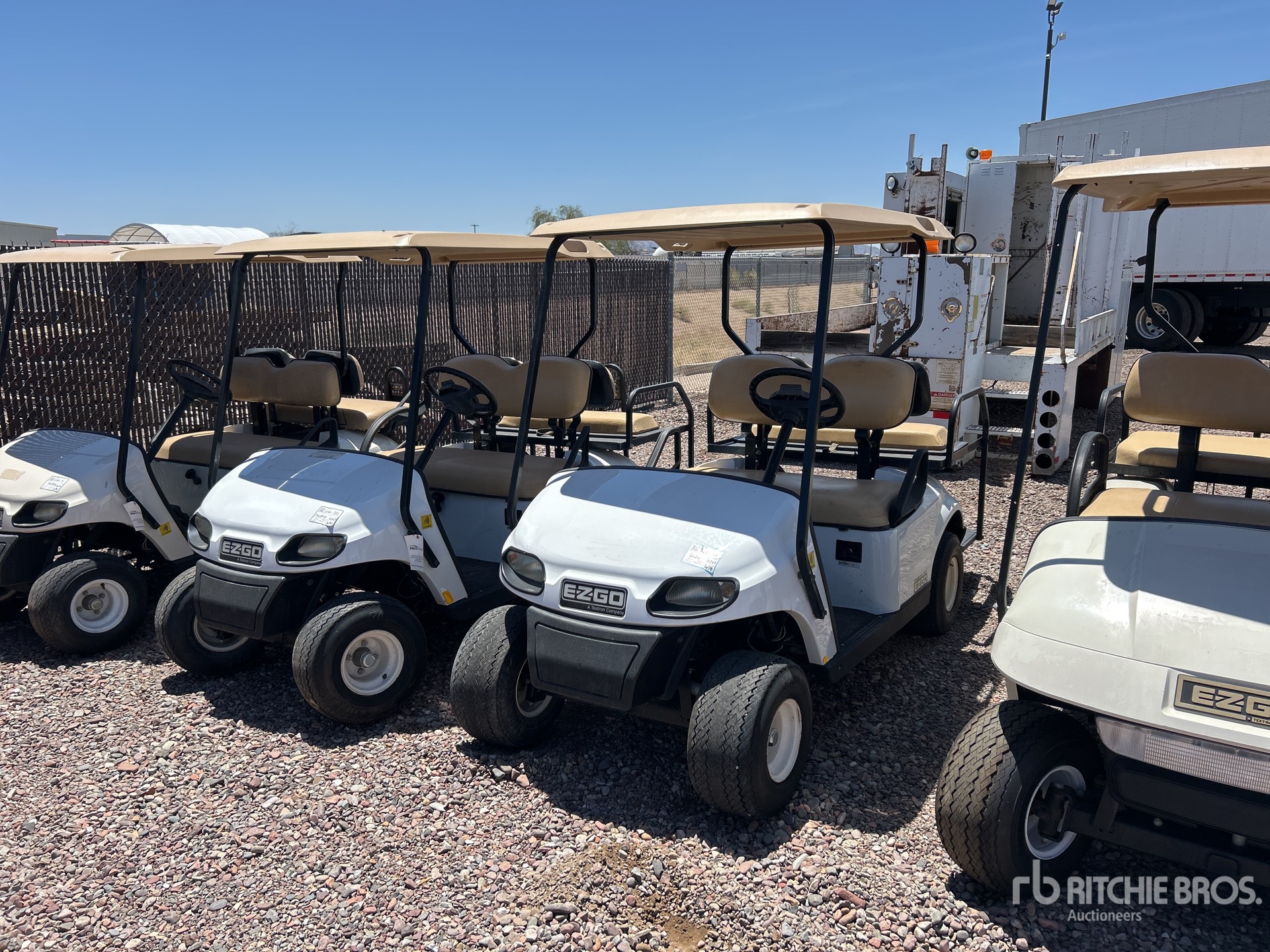 2017 E-Z-Go TXT Golf Cart