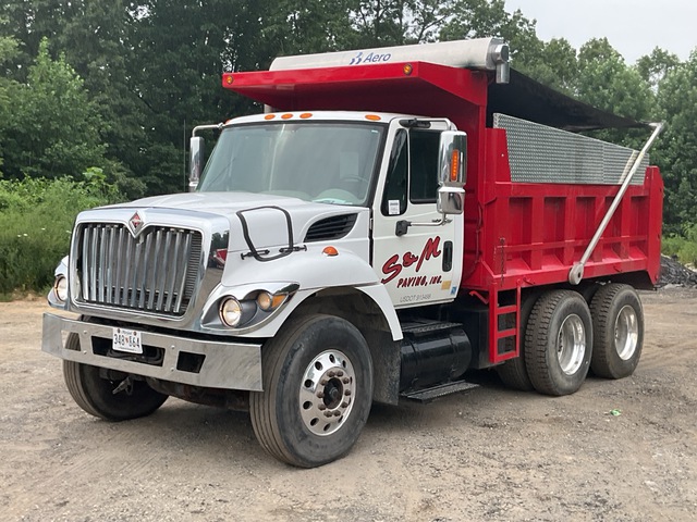 2010 International 7400 6x4 T/A Dump Truck