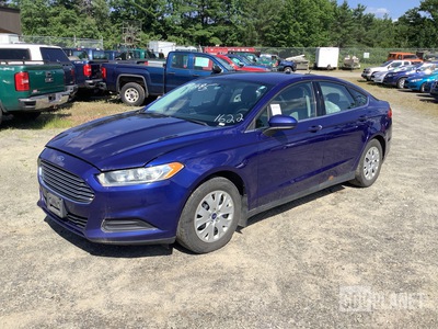 2014 Ford Fusion S Sedan