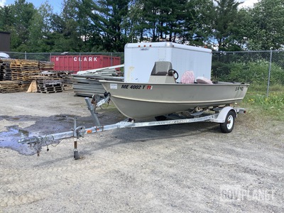 2001 Lund Fishing Boat w/Trailer