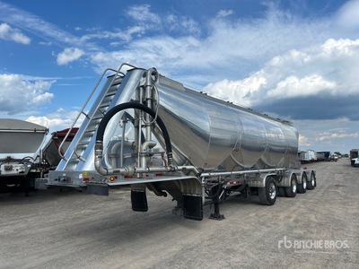 2022 MAC 2000 cft Quad/A Pneumatic Bulk Trailer