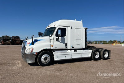 2009 Freightliner Cascadia 125 6x4 T/A Sleeper Truck Tractor