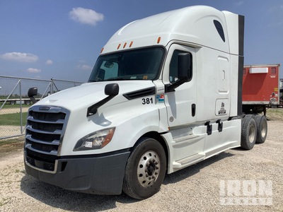2018 Freightliner Cascadia 6x4 T/A Sleeper Truck Tractor