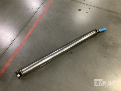 (28) Spicer 914318-5030 Propeller Shafts