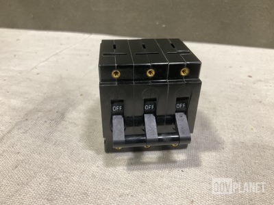 (16) Sensata M55629/5-383 Circuit Breakers