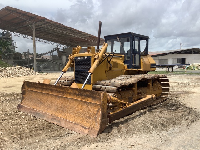 2000 Komatsu D60P-11 Crawler Dozer