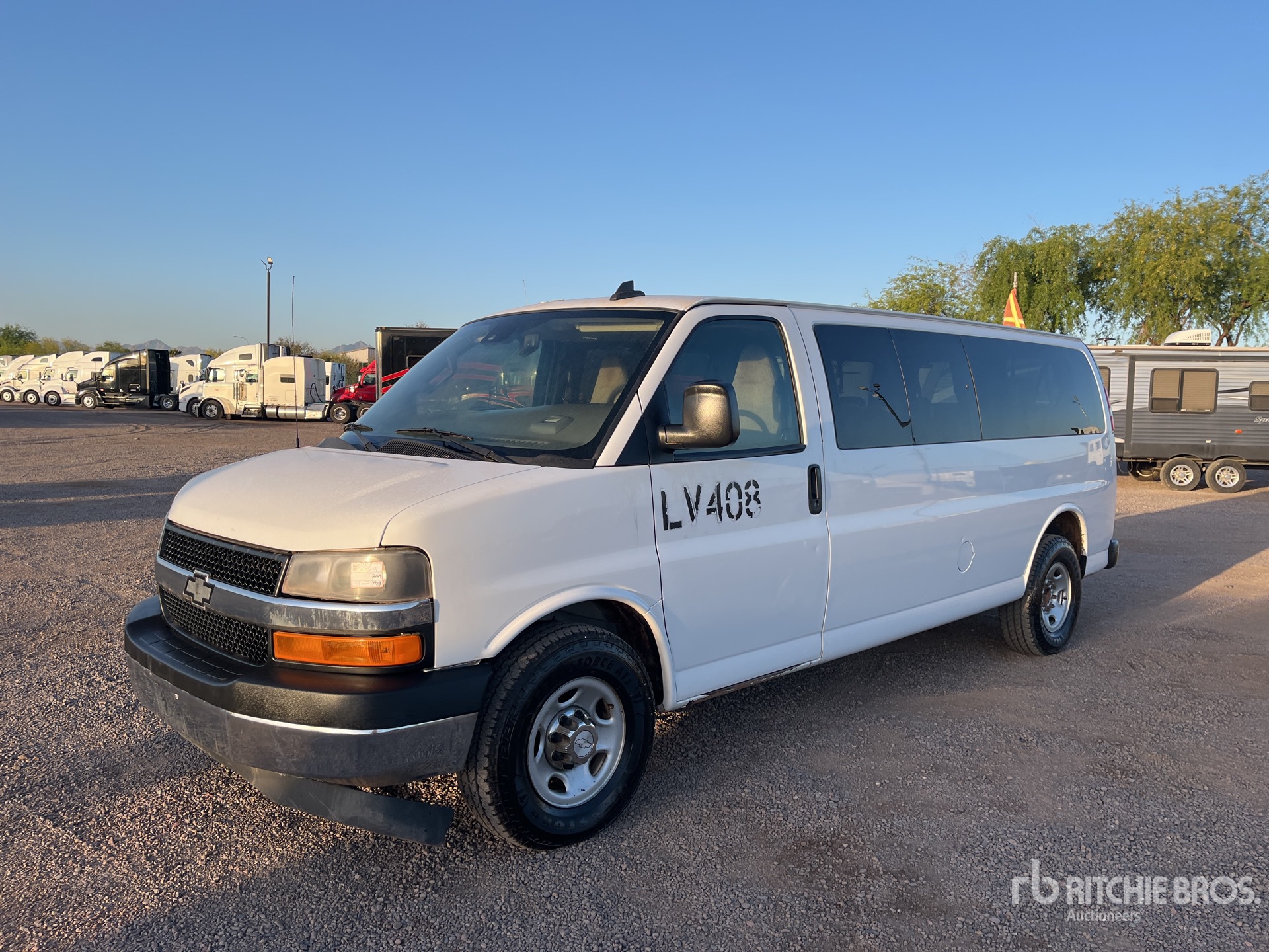2020 Chevrolet Express 3500 14 Passenger Van