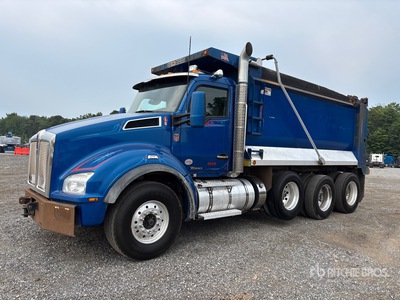 2020 Kenworth T880 8x4 Tri/A Dump Truck