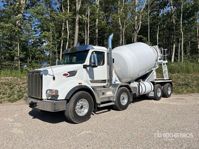 2023 Peterbilt 567 8x4 Twin-Steer Beton-Fahrmischer (Unused)