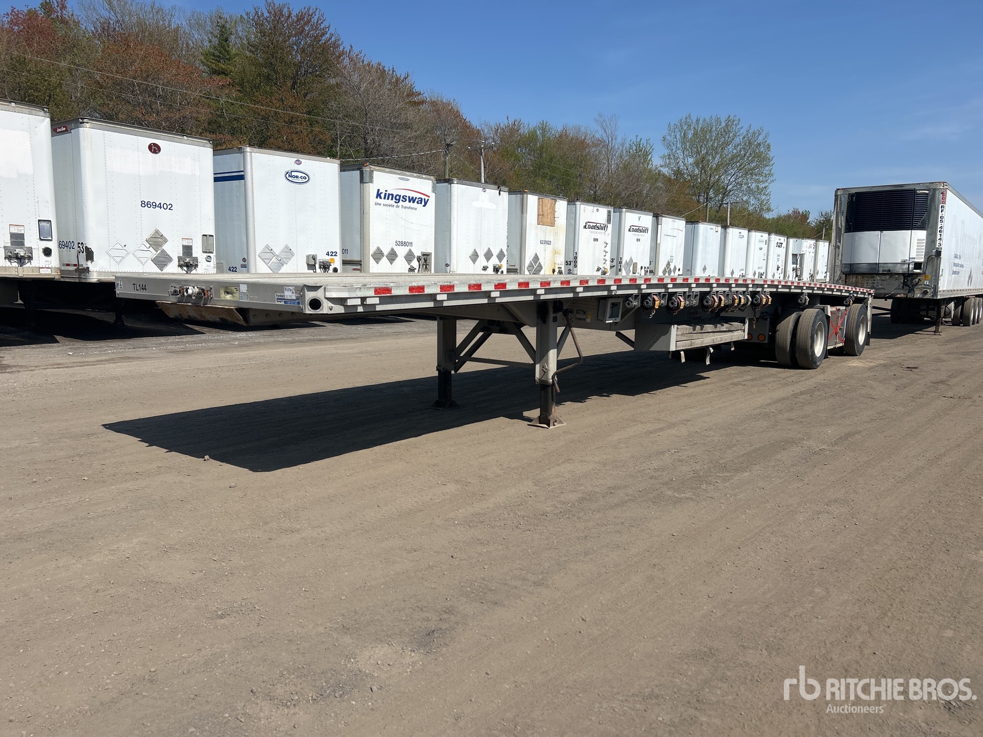 2017 Reitnouer 48 ft T/A Flatbed Trailer