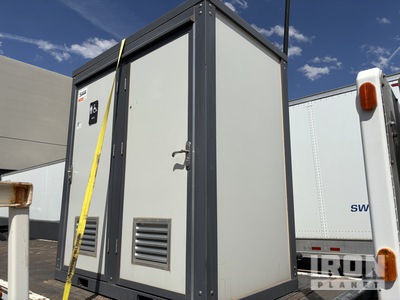 Suihe 2 Person Skid-Mounted Restroom