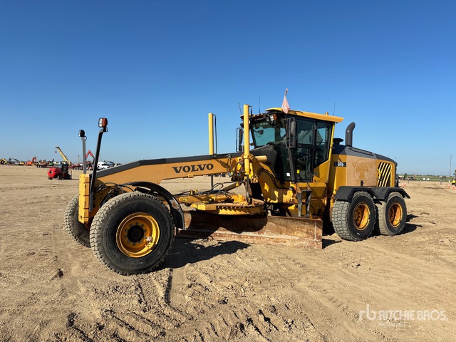 2012 Volvo G976 AWD Motor Grader | Ritchie Bros. Auctioneers