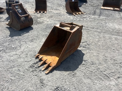 22 in Digging Excavator Bucket