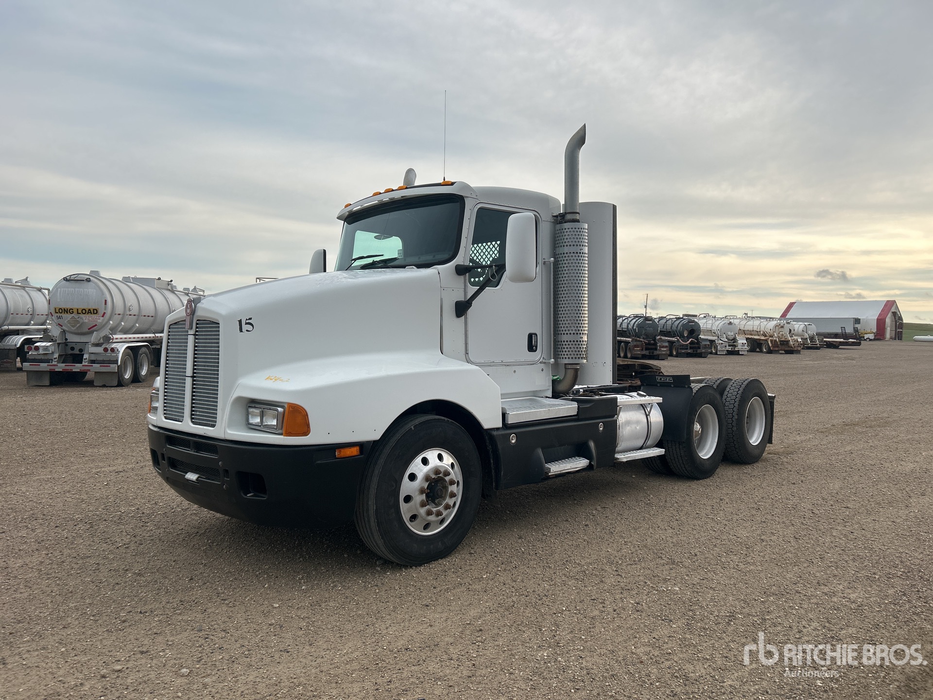 2004 Kenworth T600 Tracteur Routier Couchette